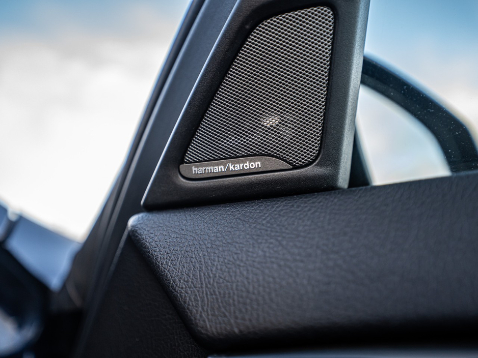 2015 BMW 5 Series - image 7