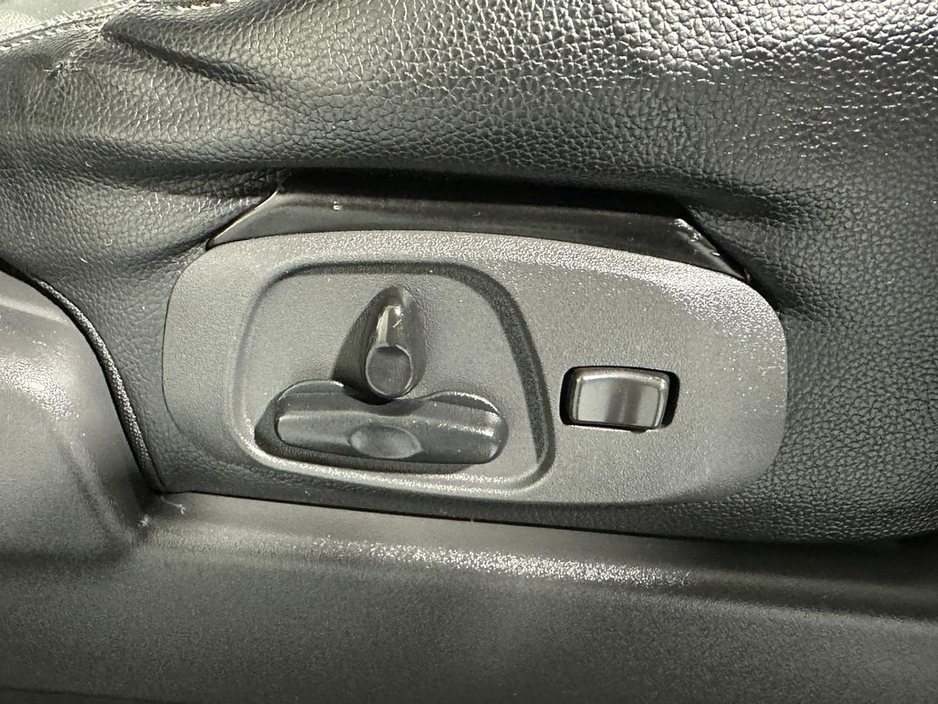 2017 Mitsubishi Pajero 3.2 DiD LWB 2 Seater N1 Commercial €27,500