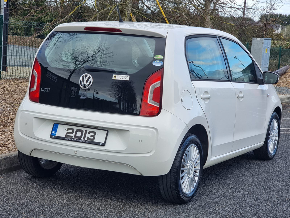 2013 Volkswagen up! - image 2