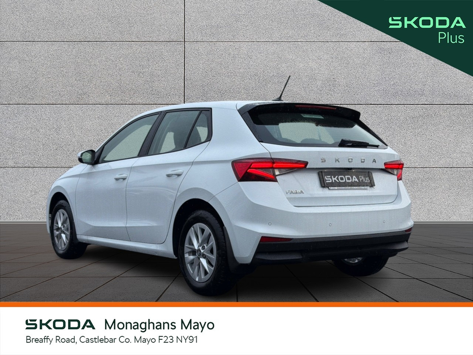 2025 Skoda Fabia - image 3