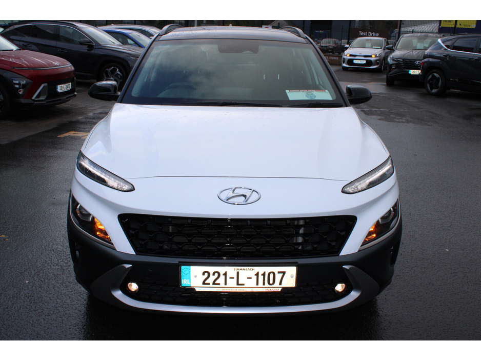 2022 Hyundai Kona 1.0 T-GDI Executive Two Tone Roof €22,950