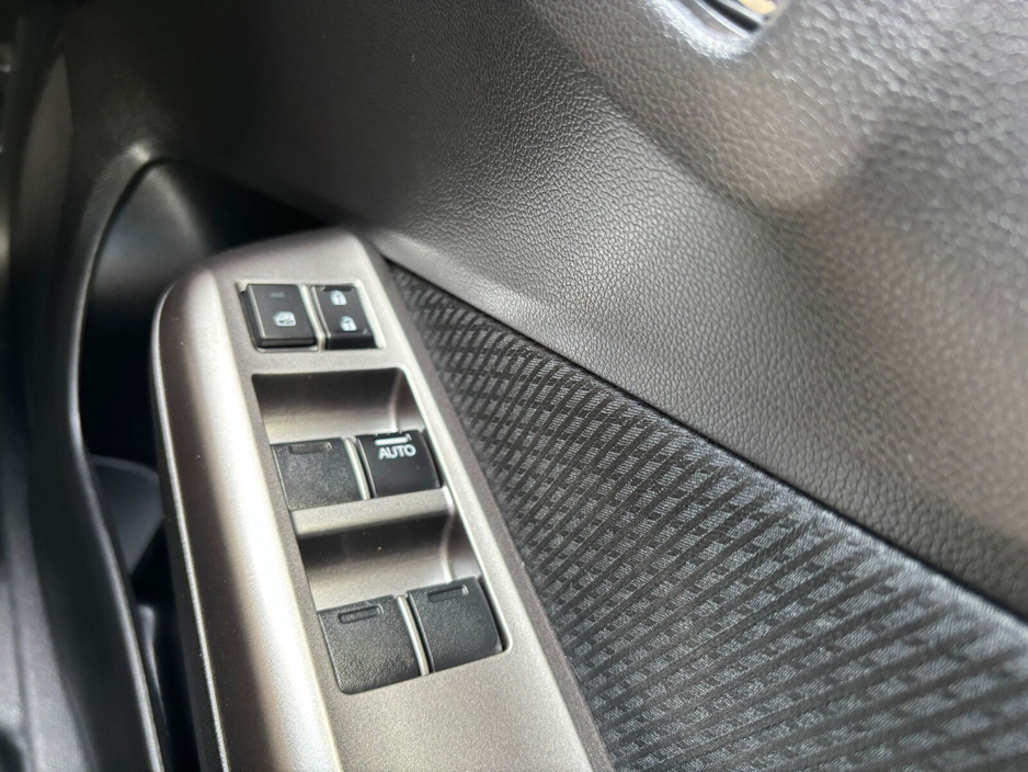 2019 Honda Grace - image 15