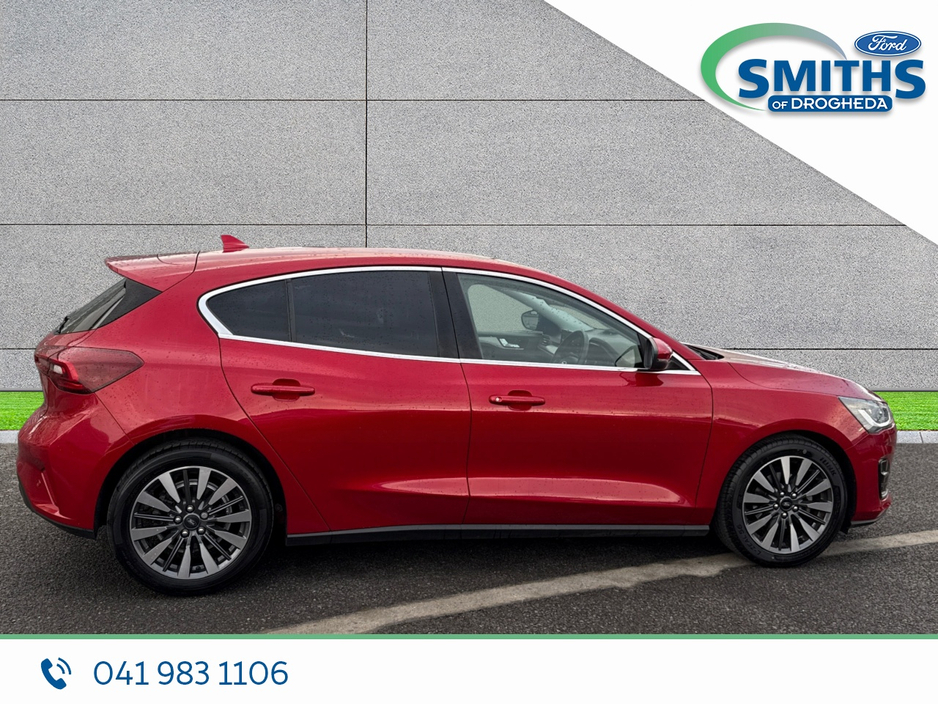 2022 Ford Focus - image 12