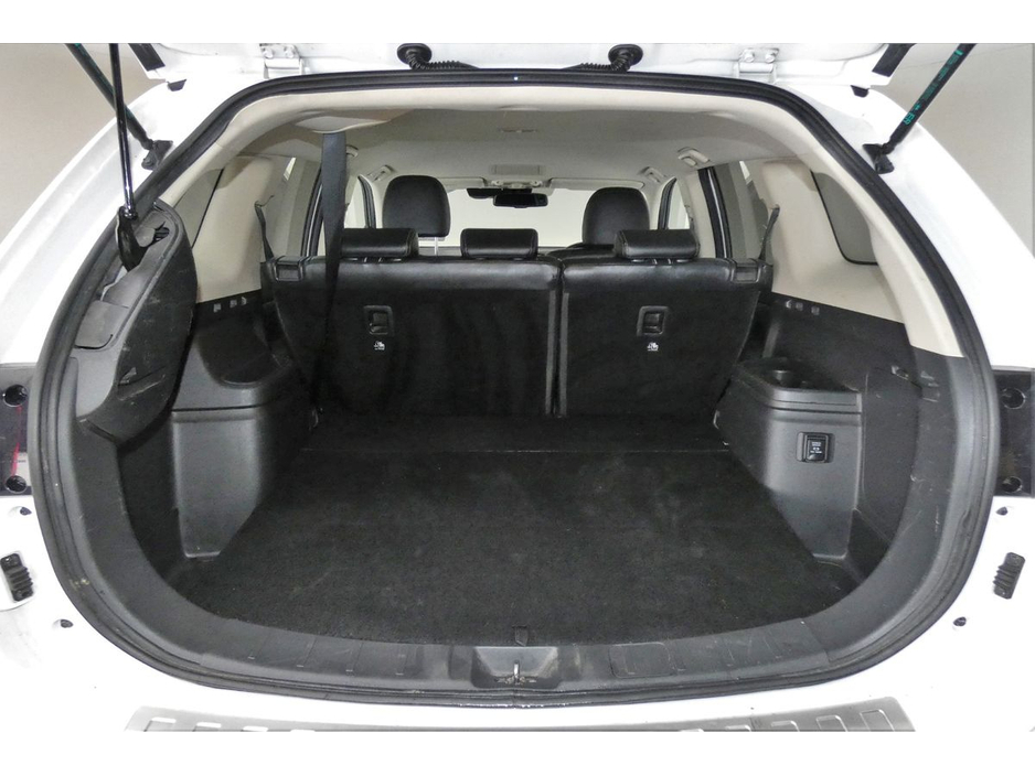 2018 Mitsubishi Outlander - image 29