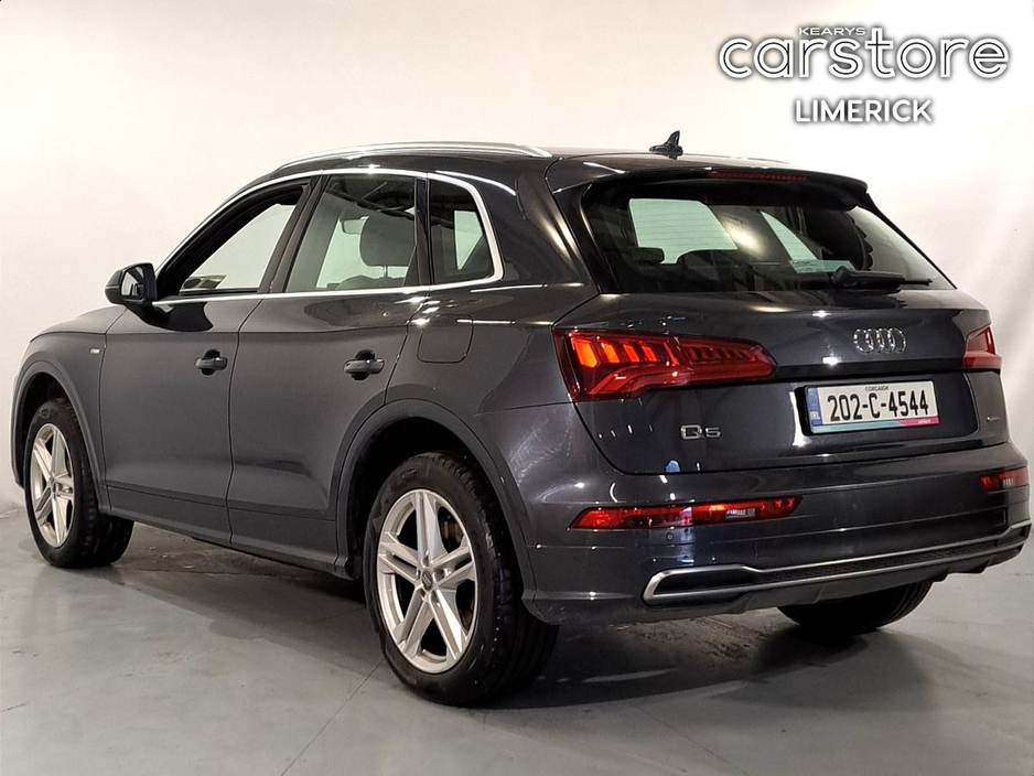 2020 Audi Q5 - image 5