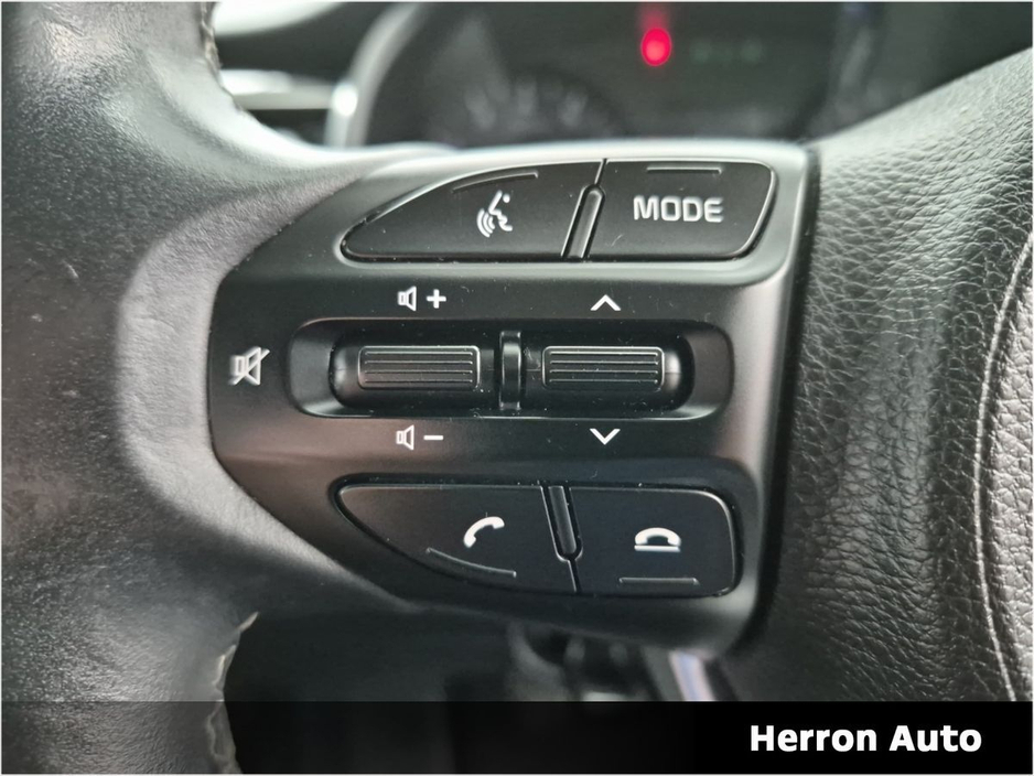 2021 Kia Stonic - image 16