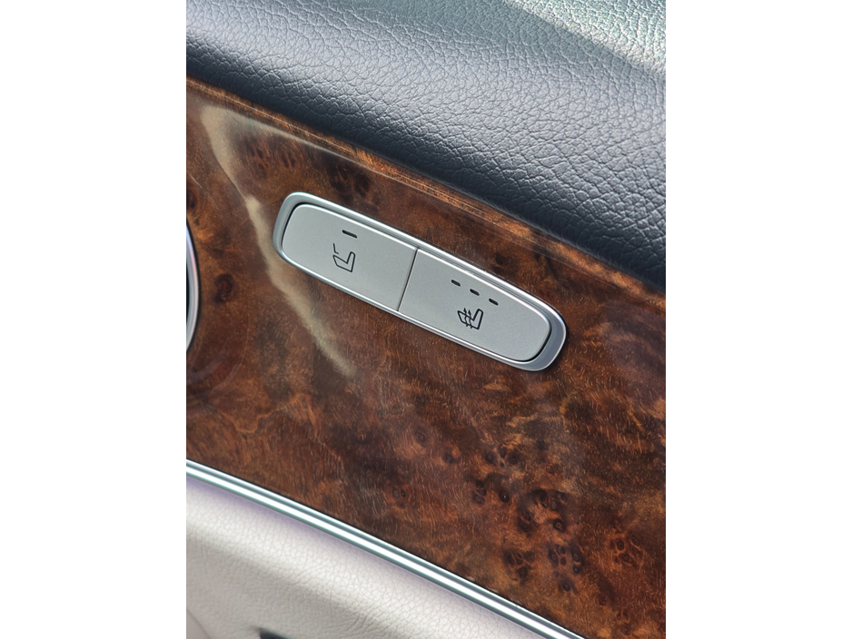 2018 Mercedes-Benz E Class - image 12