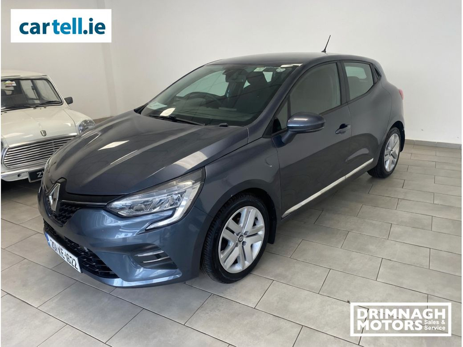 2020 Renault Clio - image 6