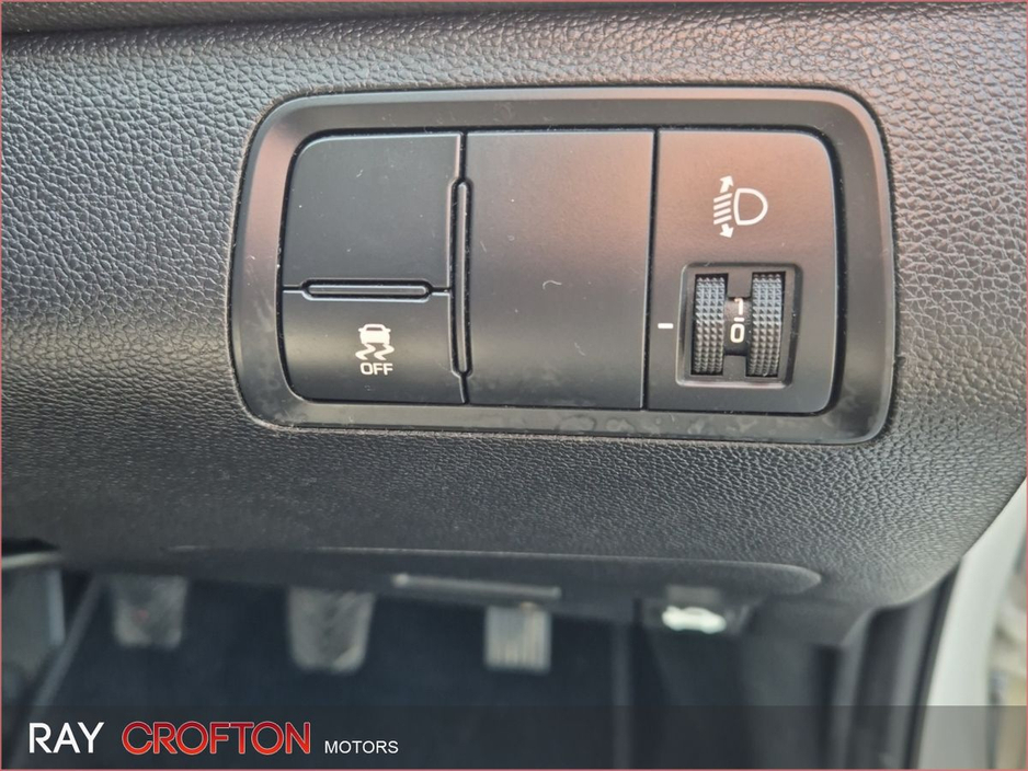 2017 Hyundai i20 - image 18