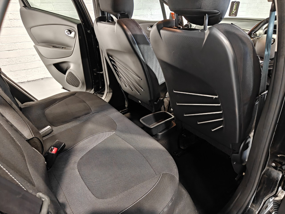 2015 Renault Captur - image 13