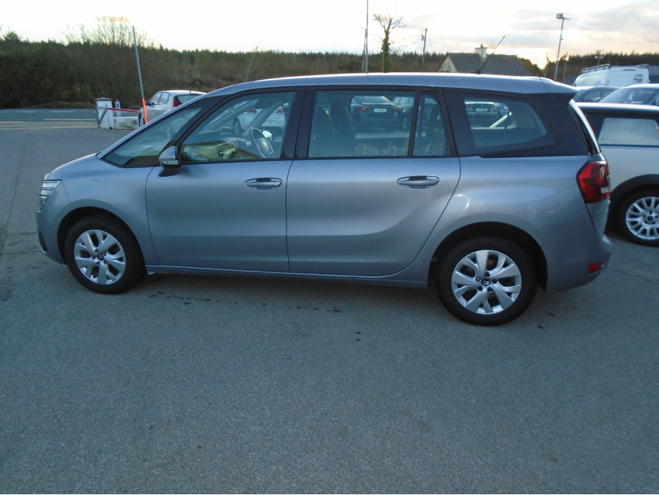 2017 Citroen Grand C4 Picasso TOUCH BLUEHDI 120 4DR BLACK EDITION €7,750