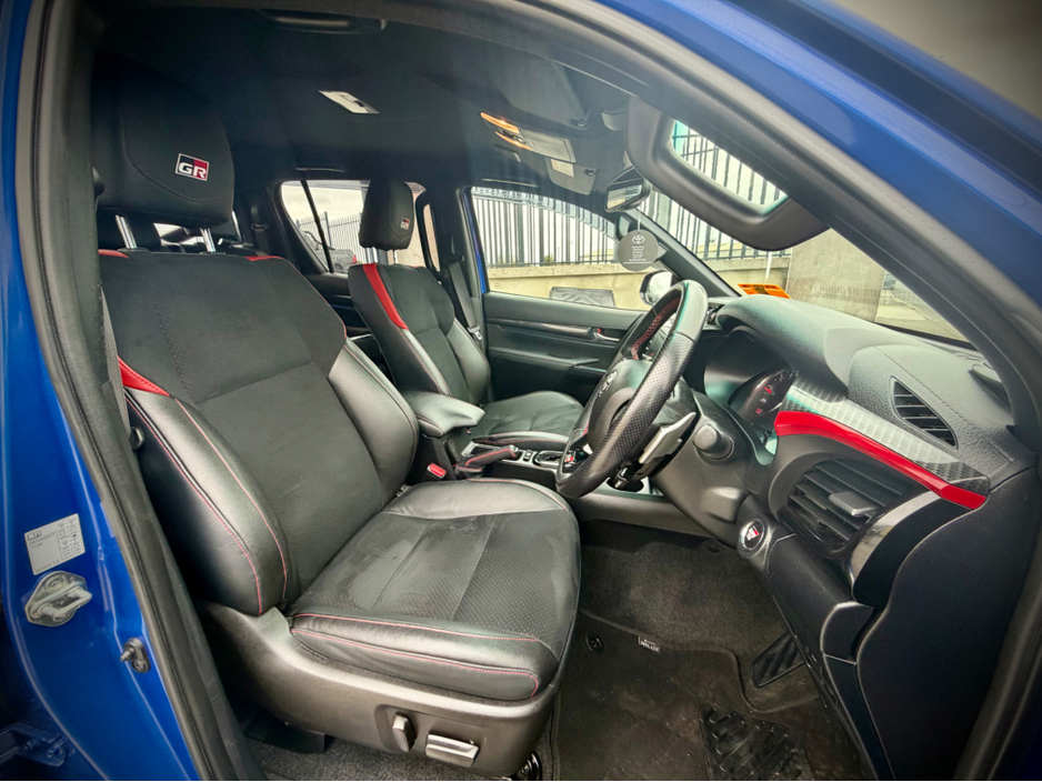 2023 Toyota Hilux - image 16