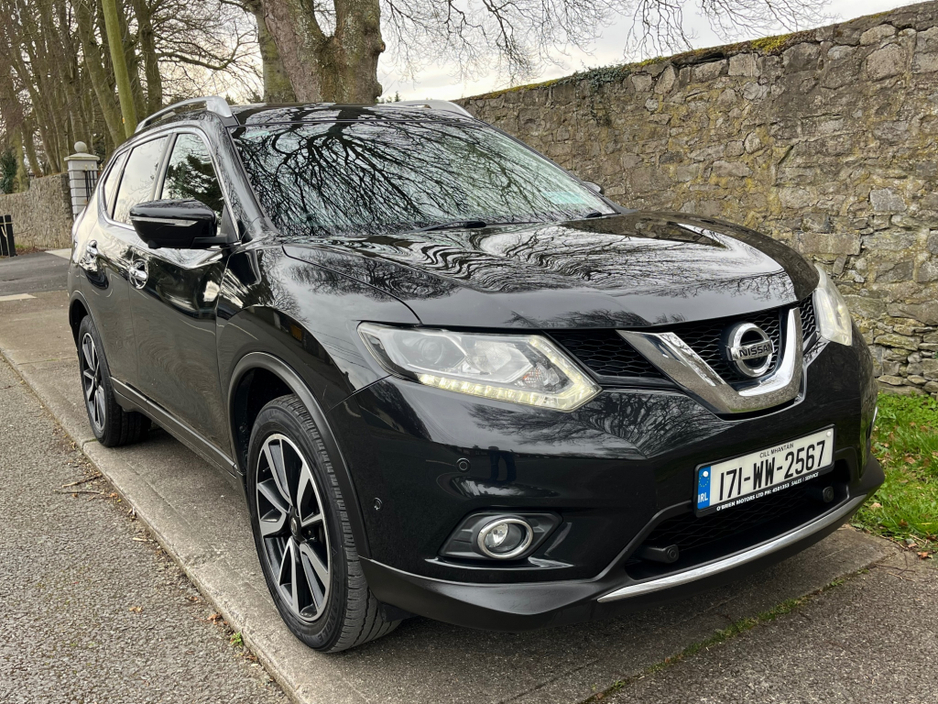 2017 Nissan X-Trail - image 2