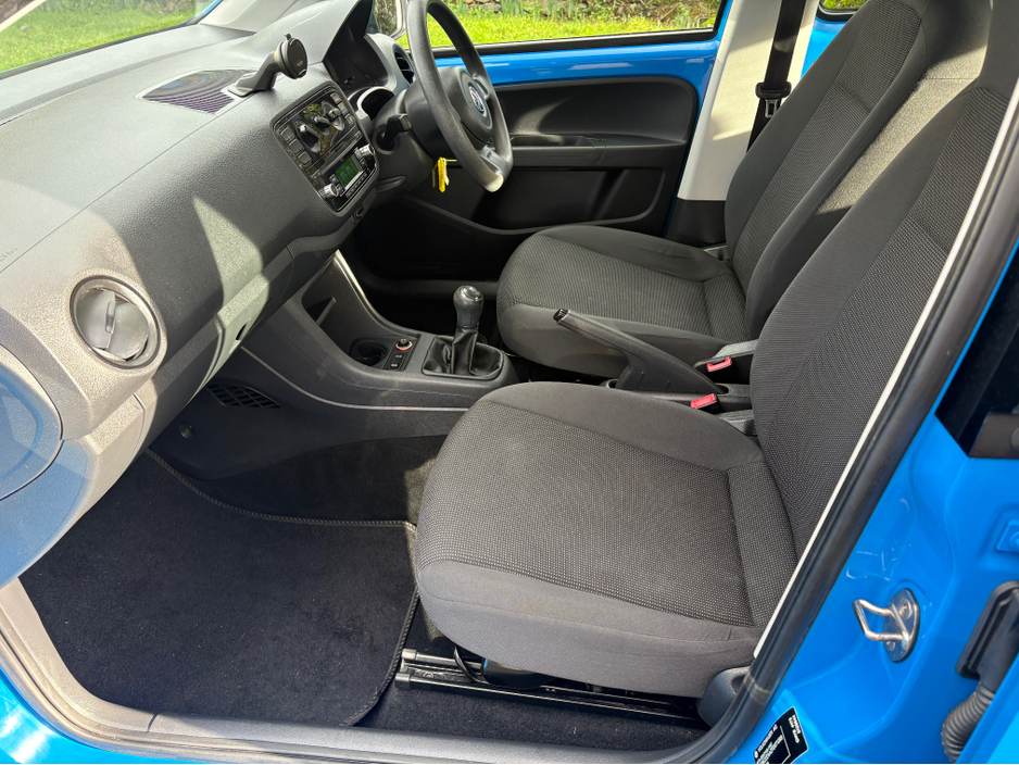 2015 Volkswagen up! TAKE 1.0 MANUAL 5SPEED 5DR 75HP €7,500