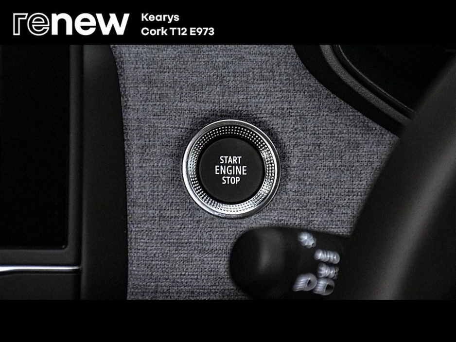 2025 Renault Clio - image 17