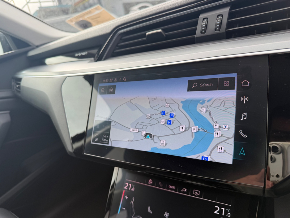 2022 Audi e-tron - image 23