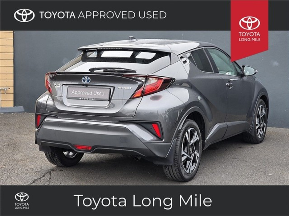 2023 Toyota C-HR - image 2