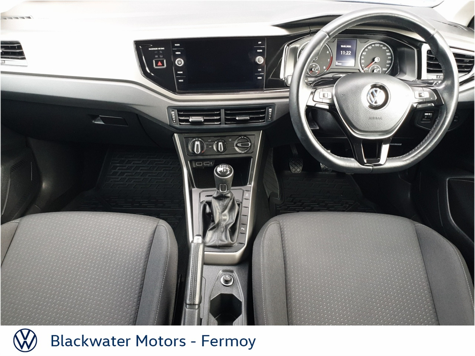 2020 Volkswagen Polo - image 2