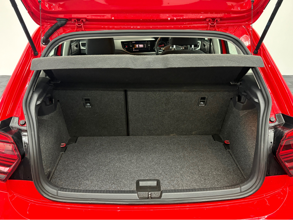 2018 Volkswagen Polo - image 20