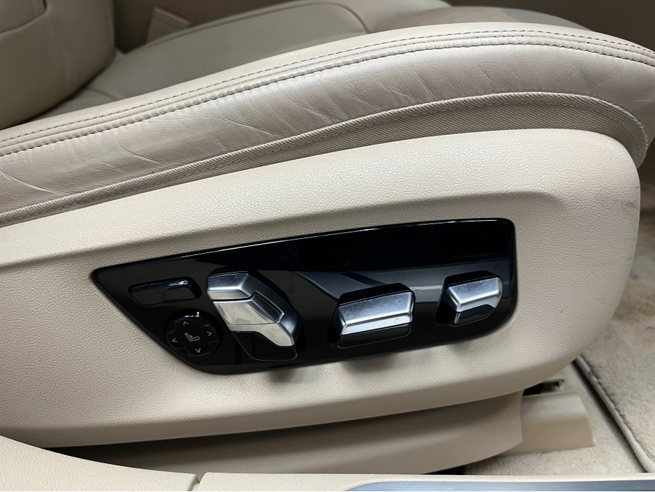 2017 BMW 7 Series ONLY €24950! 2017 BMW 740E iPERFORMANCE 2.0 AUTOMATIC / CRUISE CONTROL / 360° PARKING CAMERA / ELECTRIC MEMORY, HEATED & MASSAGING SEATS / PANORAMIC SUNROOF €24,950