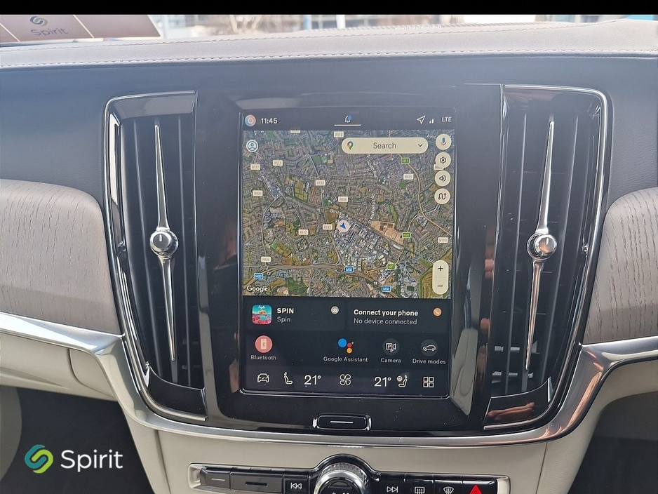 2026 Volvo V90 - image 15