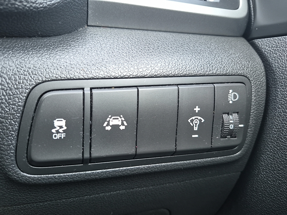 2017 Hyundai Tucson - image 20