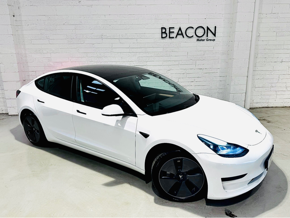 2023 Tesla Model 3 - image 2