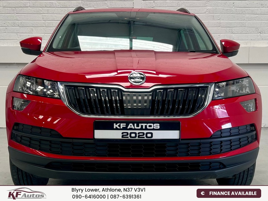 2020 Skoda Karoq - image 2
