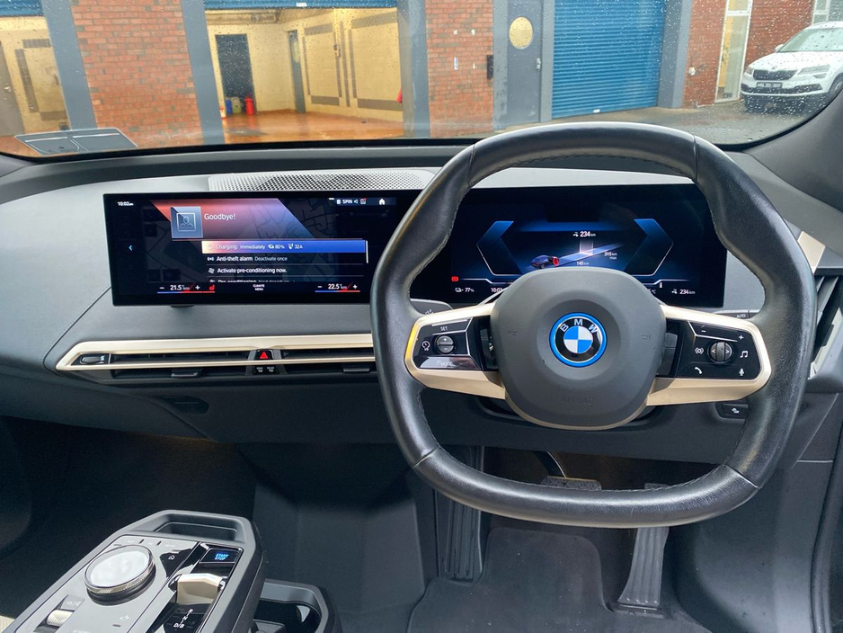 2022 BMW iX - image 24