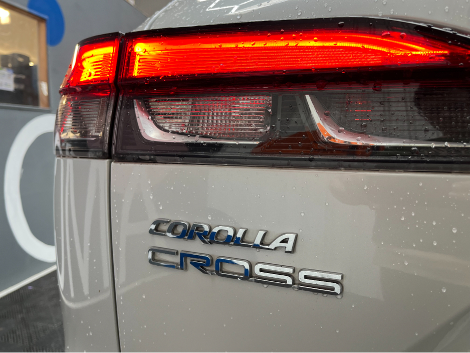 2024 Toyota Corolla - image 7