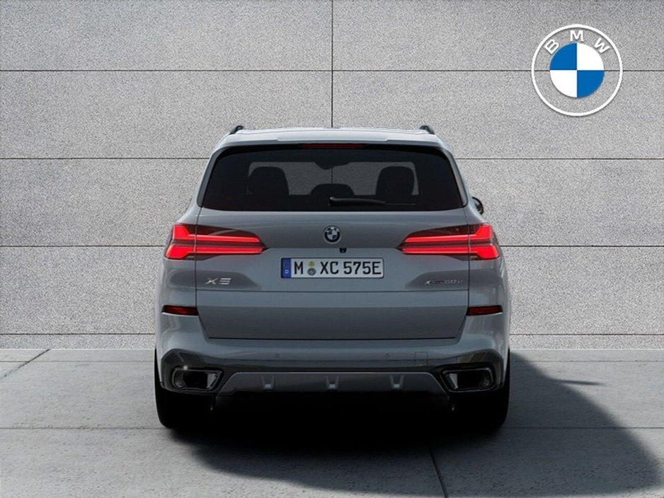 2026 BMW X5 xDive50e M Sport €111,312