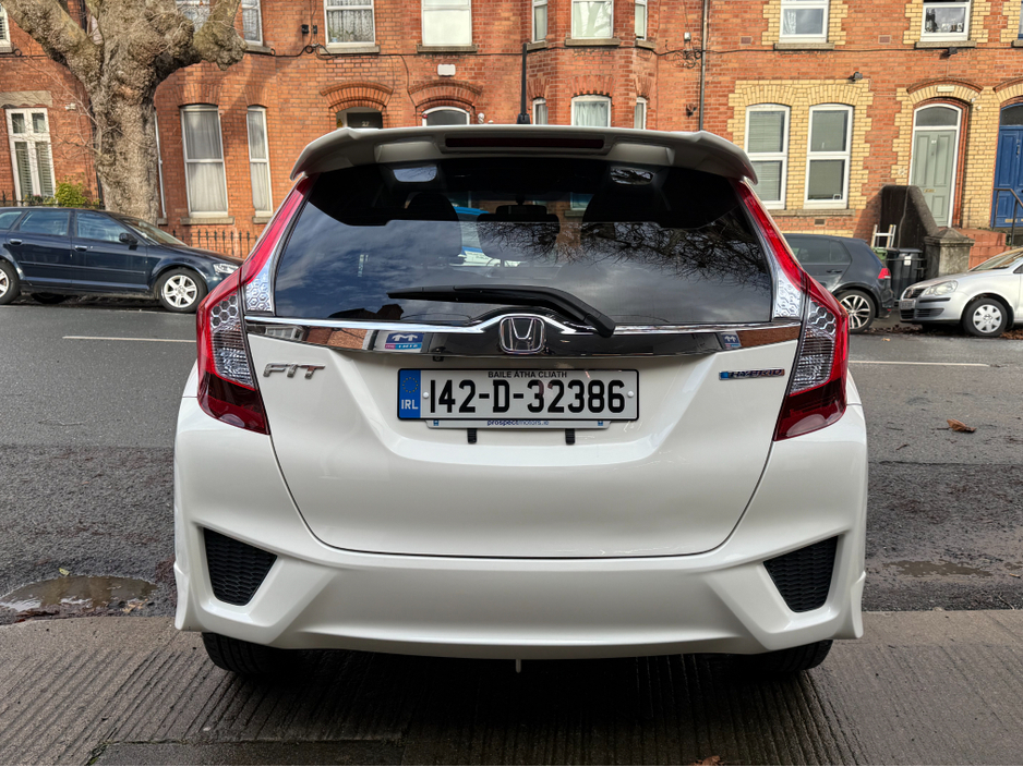 2014 Honda Fit 1.5 Hybrid Automatic, Only 133kms! New Nct 02/2027, Reversing Camera, Bluetooth, Sat Nav, Immaculate Condition, Cheap Tax @ €170, A/C, Alloys, Service & Warranty Included, SIMI Dealer, €8,950