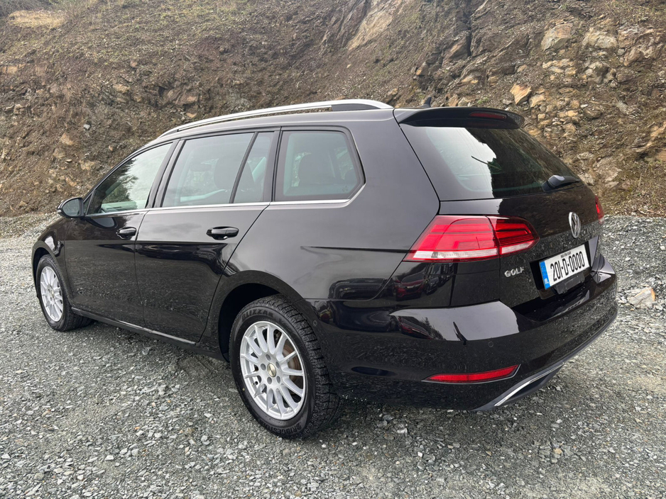 2020 Volkswagen Golf  €17,950