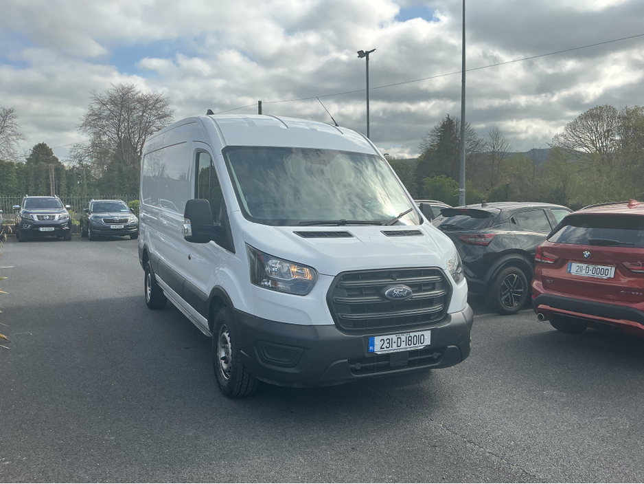 2023 Ford Transit - image 3