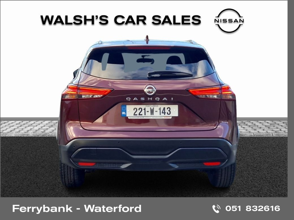 2022 Nissan Qashqai 1.3 HYB SV + Glass Roof Pack €25,950