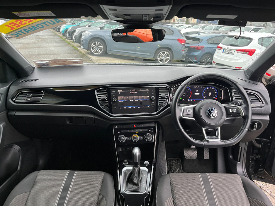 2022 Volkswagen T-Roc STYLE BLACK EDITION AUTOMATIC 2.0 DIESEL //ADAPTIVE CRUISE CONTROL//KEYLESS ENTRY//REVERSE CAMERA//