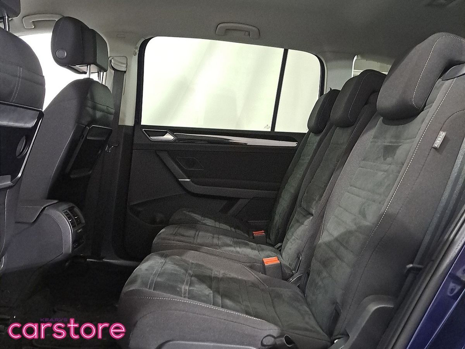 2016 Volkswagen Touran 1.4 TSI €17,880