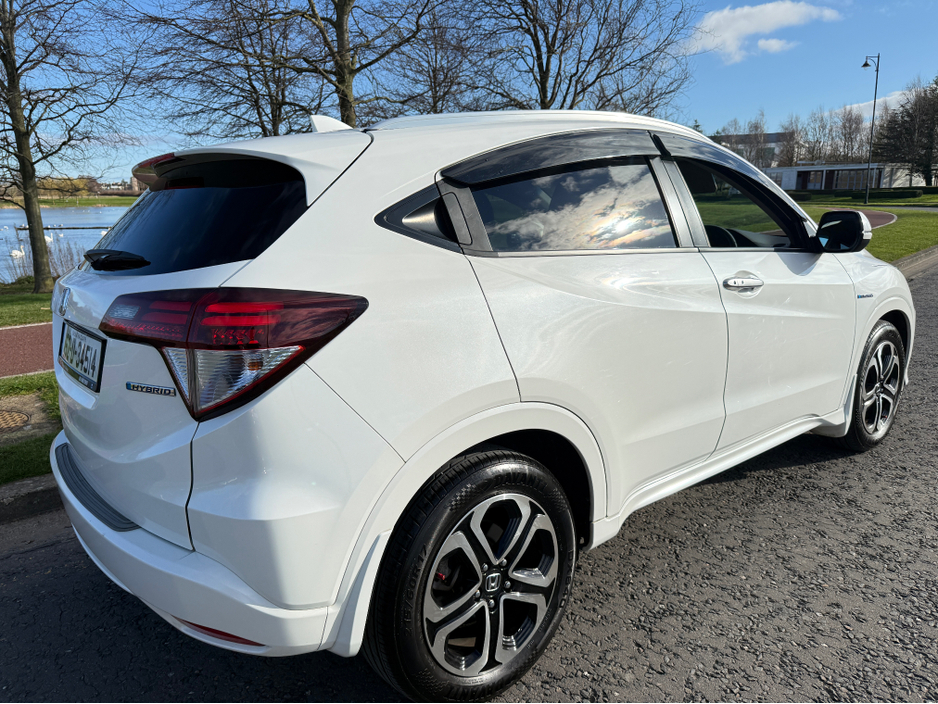 2015 Honda Vezel - image 16