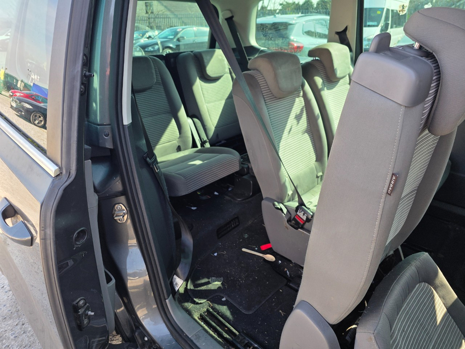 2011 SEAT Alhambra - image 11