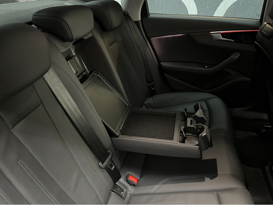 2022 Audi A4 €34950 2022 AUDI A4 35TDI ADVANCED 2.0 AUTOMATIC / CRUISE CONTROL / 360° PARKING CAMERA / ELECTRIC MEMORY & HEATED SEATS / PADDLE SHIFTERS / APPLE CARPLAY €34,950