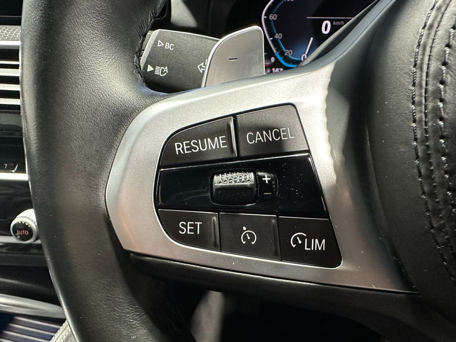 2020 BMW 5 Series - image 14