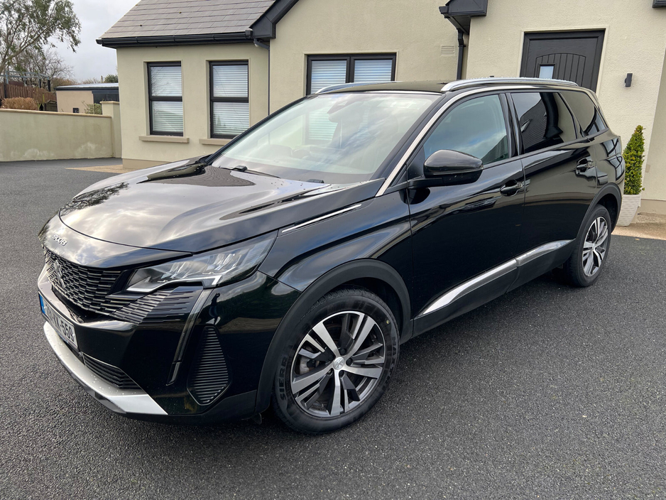 2023 Peugeot 5008 1.5 BlueHDi 130bhp Allure €33,950