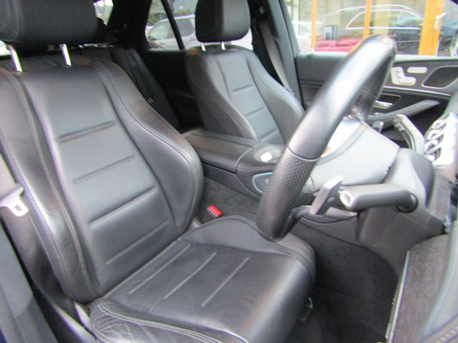 2022 Mercedes-Benz GLE Class - image 12