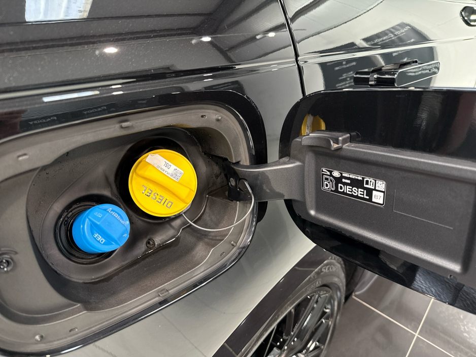 2026 Land Rover Range Rover Sport - image 34