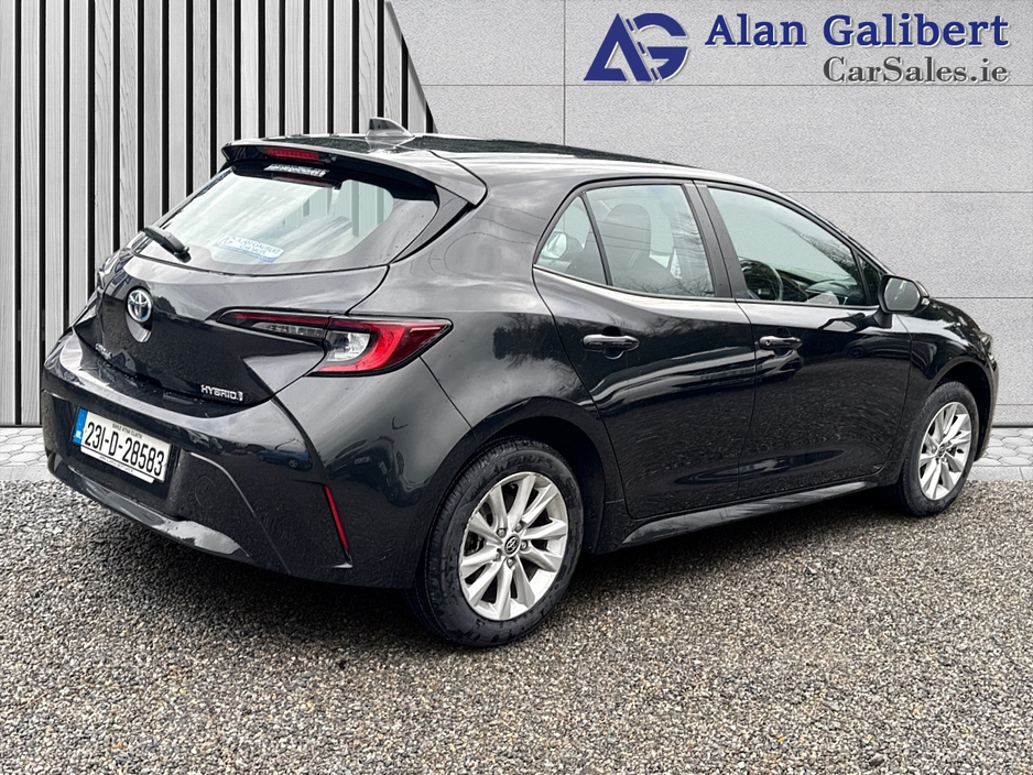 2023 Toyota Corolla HYBRID LUNA Automatic