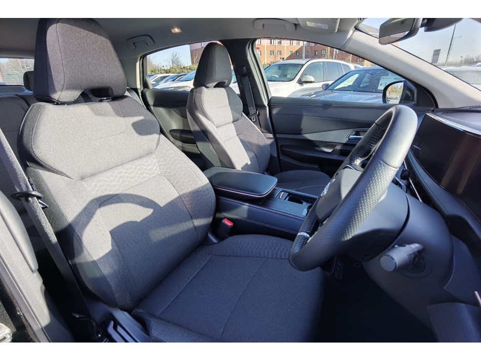 2024 Nissan Ariya - image 9