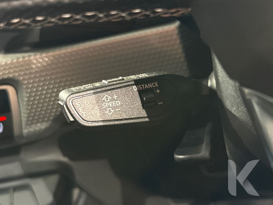 2022 Audi A1 S-LINE - YELLOW/BLACK TWO TONE - PADDLE SHIFT - CRUISE CONTROL - HEATED SEAT - DIGITAL DASH - REVERSE CAMERA €25,950