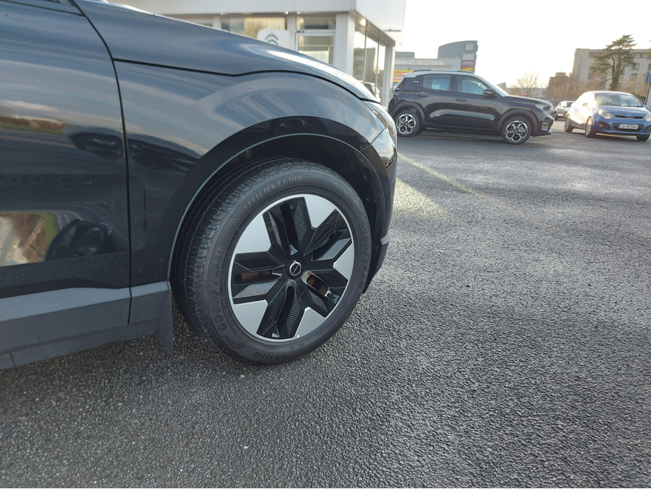 2025 Volvo EX30 SIN MTR RWD PLUS €39,500