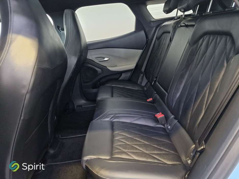 2025 Ford Explorer - image 5