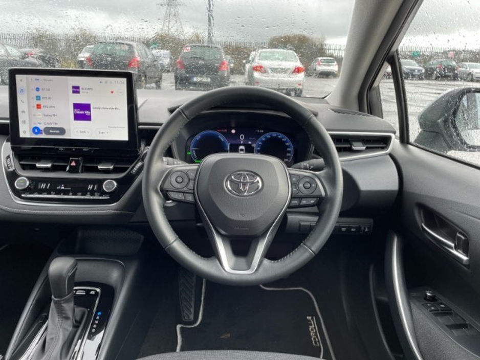 2024 Toyota Corolla Saloon - Luna Edition - 1.8 Hybrid - Automatic - 1 Owner + 1 Free Service In JAN 2027 // Remote Central Locking // Front Electric Windows // Rear Electric Windows // Electric Mirrors // Apple Carplay €29,599